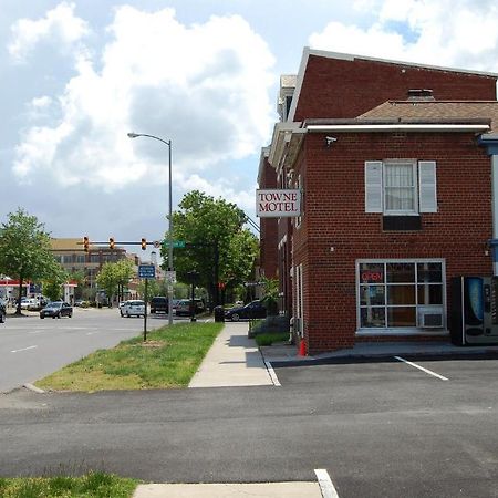 Towne Motel אלכסנדריה מראה חיצוני תמונה
