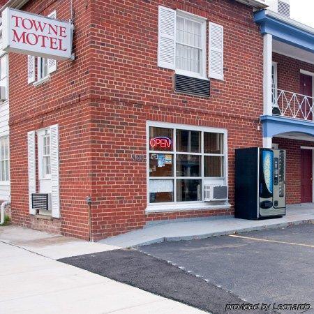 Towne Motel אלכסנדריה מראה חיצוני תמונה