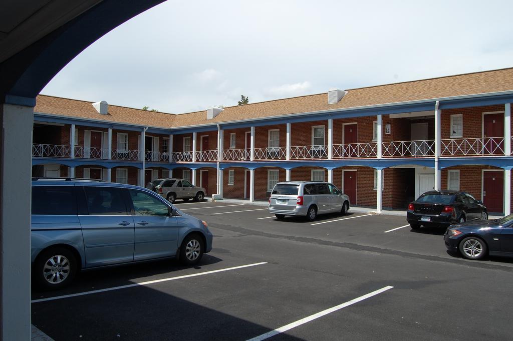 Towne Motel אלכסנדריה מראה חיצוני תמונה