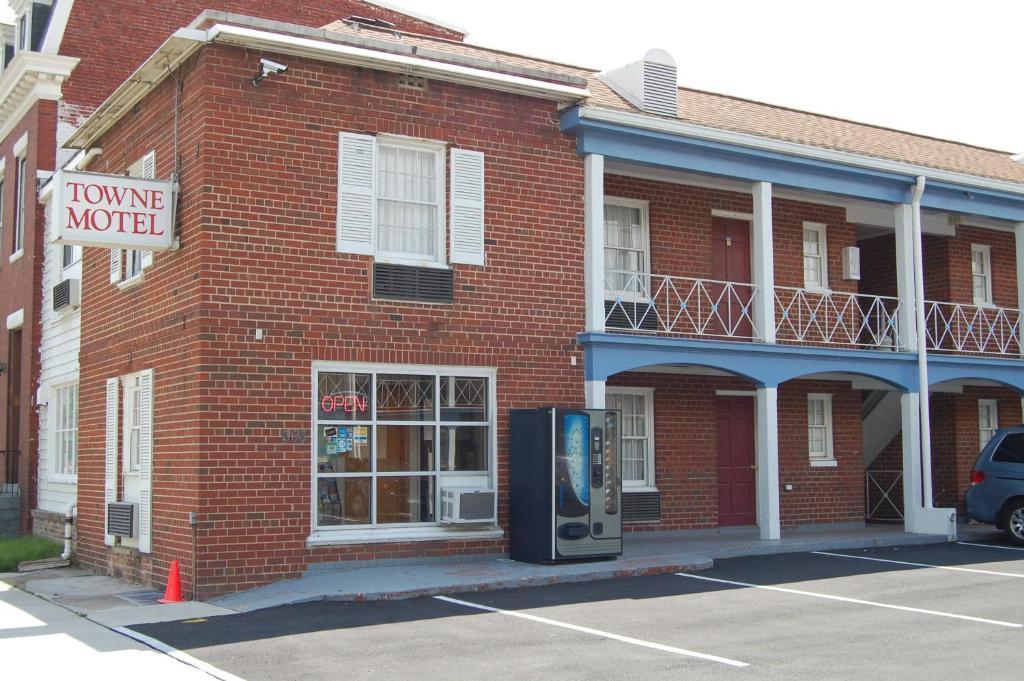 Towne Motel אלכסנדריה מראה חיצוני תמונה