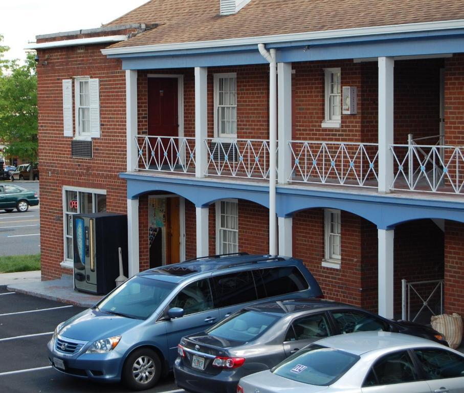 Towne Motel אלכסנדריה מראה חיצוני תמונה